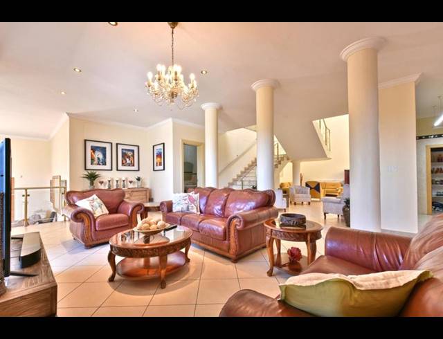 5 BEDROOM HOUSE FOR SALE IN GLENVISTA